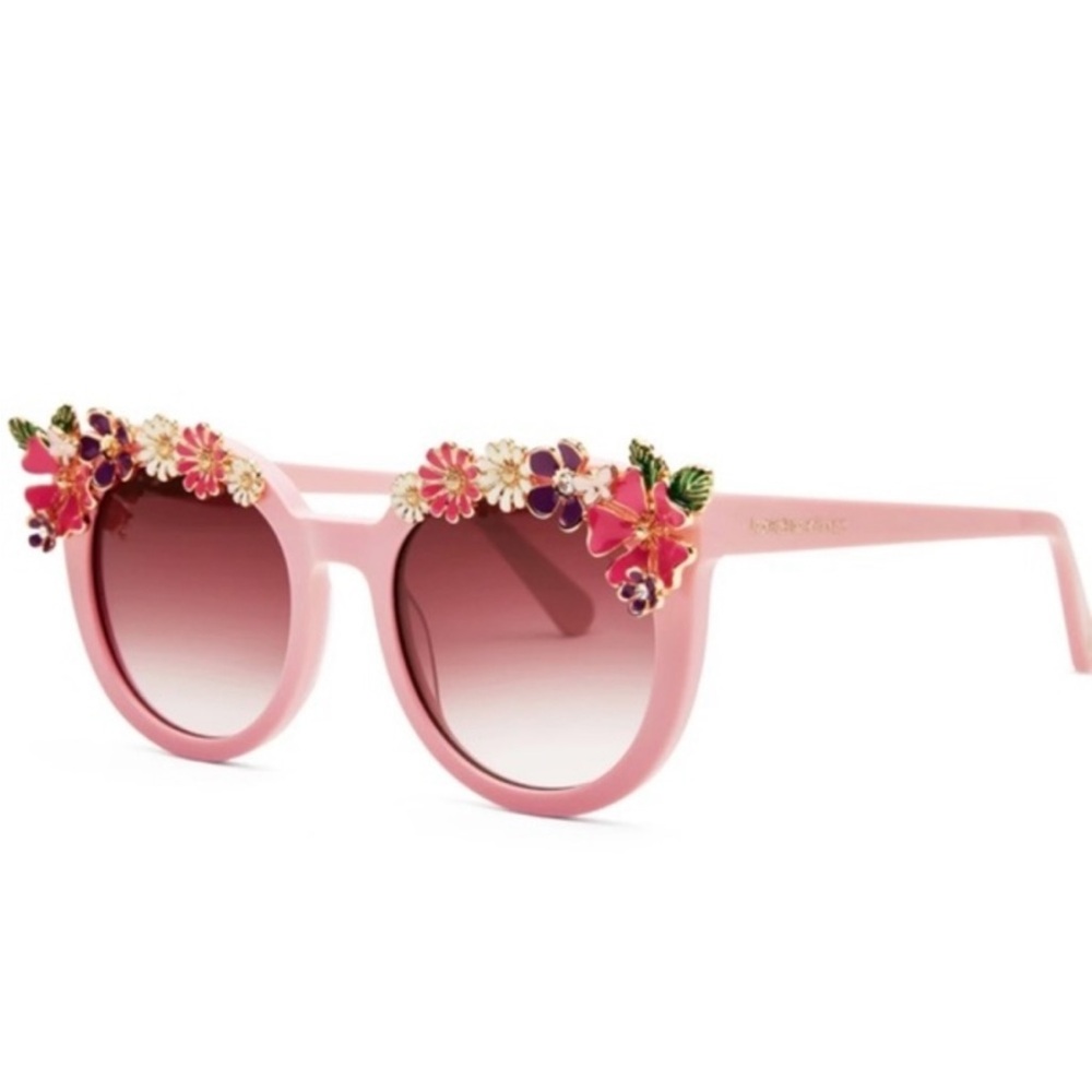 LOVESHACKFANCY SUNGLASSES ASO Paris Hilton - Picture 9 of 11